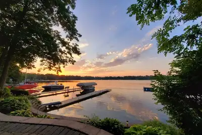 Image de Lakefront Private Family Beach Retreat!
