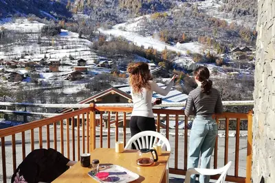 Image de Gîtes 0+1- 16p- 8 chambres cosy- Sauna- Vue Montagne