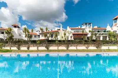 Image de Molly Orange Duplex Apartment, Ac, Terrace! New!