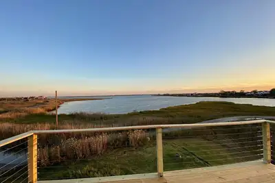 Image de Waterfront home with amazing views