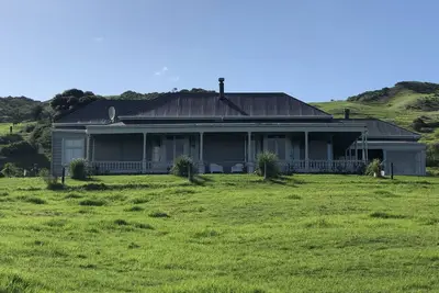 Image de Beautiful villa by Lake Kereta and Woodhill Forest