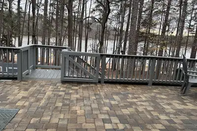 Image de lake front, dock, hot tub, Clemson, 7 bedrooms, 7 baths, kayaks, waterfalls,