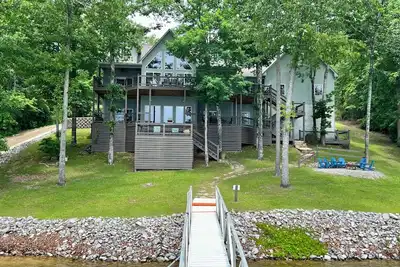 Image de \"Decked Out\" - 80ft from house to water, gorgeous view, near Duncan Bridge