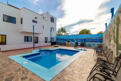 Luxury 2 Bedroom Apartment with View of the Sea