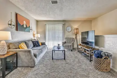 Image de Ou Sooner | Pool | Gym | Play Area | 1 mile to Ou!