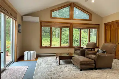 Wellfleet Oceanside, Walk to Duck Pond