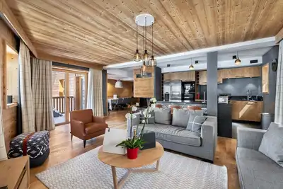 Image de Appartement spacieux, cosy avec cheminée, proche pistes et école de ski, idéal pour familles