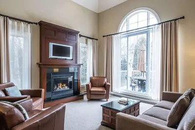 Image de Mont-Tremblant - Château Beauvallon - Suite trois Chambres