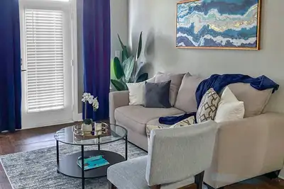 Image de Modern Luxury Midtown Suite (Free Parking)