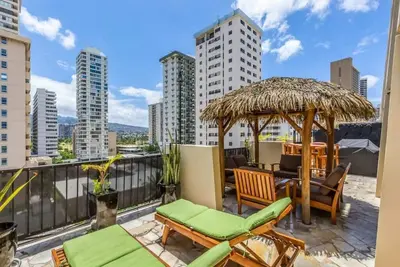 Image de 1 Bedroom Tiki Terrace Suite - Bamboo Waikīkī Hotel #904