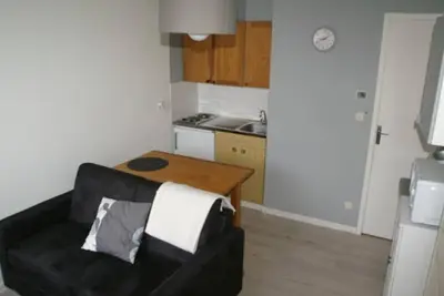 Studio confortable 3 couchages avec coin cuisine et casier à ski