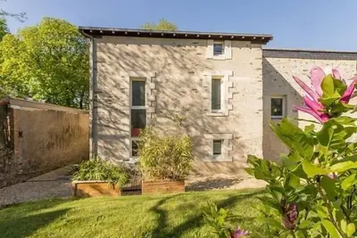 Image de Gîte cosy aux portes de Nantes, terrasse privée, vélos, Wifi, draps inclus