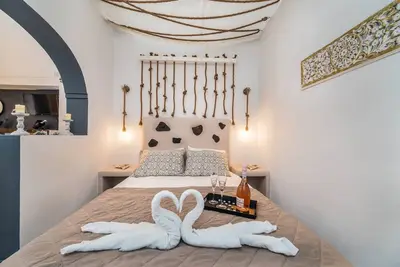 Image de Asera Suites Near Kamari Beach