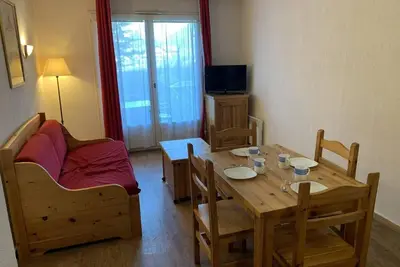 Image de À 100m des remontées, Rez-de-chaussée, terrasse, télévision, casier à ski, 31m², Saint Gervais