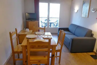 Image de 2ème étage, piscine, balcon, télévision, casier à ski, 31m², Saint Gervais