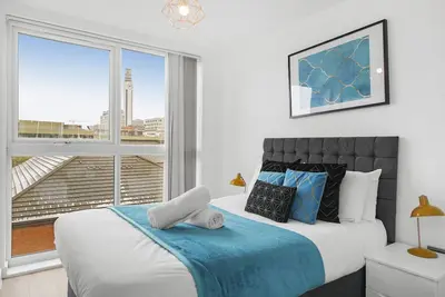 Image de Luxury Two Bedroom Jq Apartment