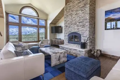 Image de Majestic Mountaintop Retreat! Luxury in a serene setting All seasons family fun