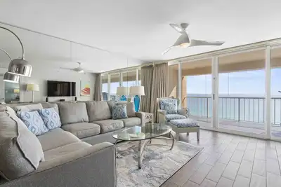 Image de Good Times and Tan Lines - Destin Gulfgate 0603!