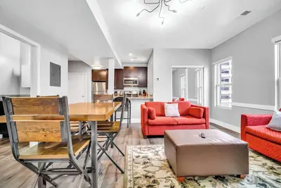 Image de Cle Suites 2br/1ba | 5 min Walk to Cle Clinic #5