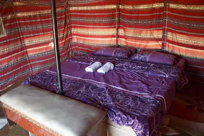 Image de Private Desert Bedouin Tent