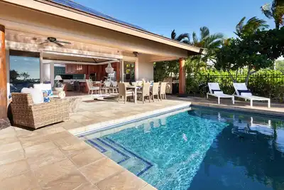 Image de ❤️PiH❤️ Paradise Awaits ★ Private Pool & Spa ★ Guest Cottage