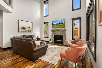 Image de New, Luxury Home in Suncadia! Great Value * Hot Tub * Specials!