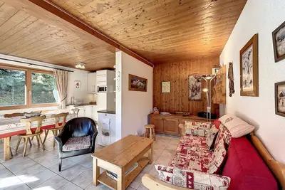 Image de Bel Apt au Centre de Combloux avec Jardin, Balcon, Wifi et Parking Ă 300m des Commerces