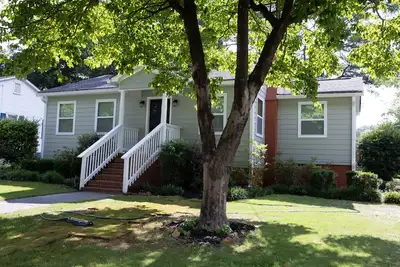 Image de Convenient to everything! !