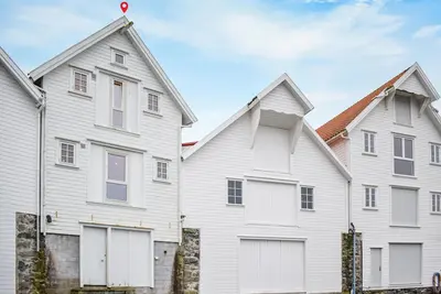Image de Belle maison à Sandve avec vue sur la.
