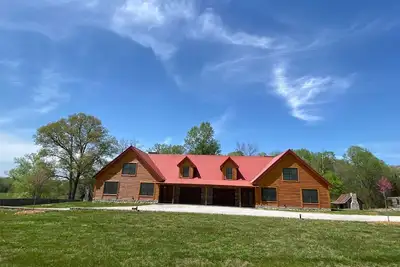 Image de Top Rated 5 Star Exceptional Clean Luxury-fire pit-pool table-pet friendly!