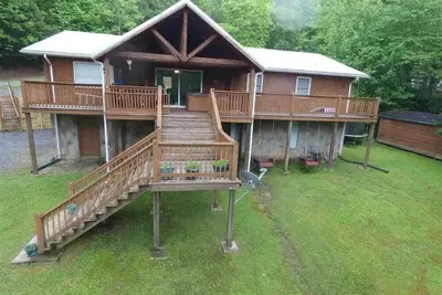 Image de Amazing large home for your dream getaway!