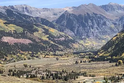 Image de Spectacular Views, close to skiing and town, quiet location