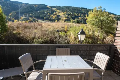 Image de Terrasse avec vue sur la montagne
