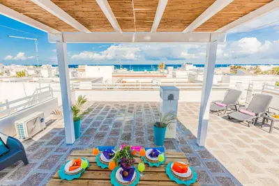 Image de La terrasse de Marco vue mer - plage à 50 m - front de mer à 50 m