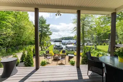 Image de Newer Lakefront- 4 season home sleeps 6