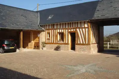 Image de Maison avec cour en plein sud plage Ă 10 kms