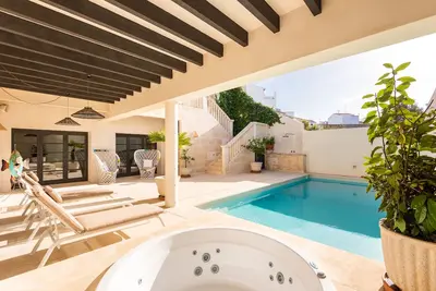 Splendid former chapel with pool and hot tub