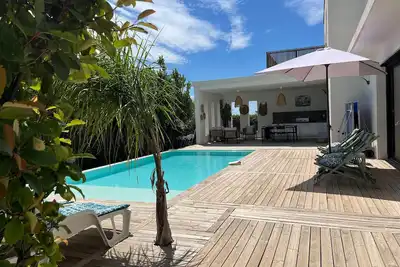 Image de Villa 240 M2 située entre la Camargue et ses plages Méditerranéenes