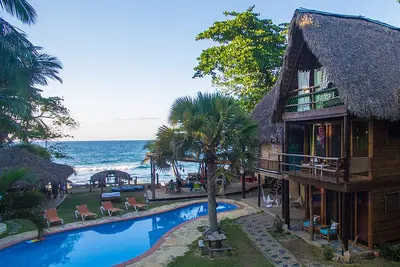Image de Bungalow with sea views right on the beach, Caribbean style…