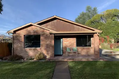 Image de 2 blocks to downtown Fruita