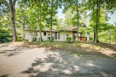 Image de 10 mins to Bristol Motor Speedway and the Tri-Cities Airport