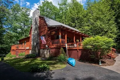 Image de Relaxing Forest Retreat/minutes from Lake George