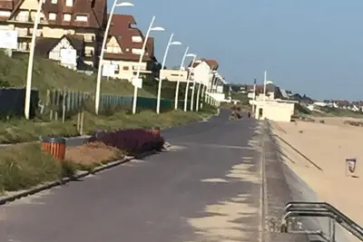 Image de 2 Rooms In Ground Floor 50 M Beach