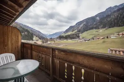 Image de Appartement \"Edelweiß\" avec vue sur les montagnes, Wi-Fi, balcon et jardin