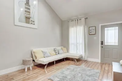 Image de Pflugerville / Round Rock / Sleeps 10 Guests