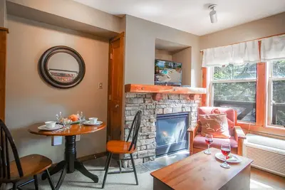 Image de Rimfire 258 Studio - Access to Slope Cozy One Bed and Sofa Sleeper