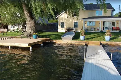 Image de Relaxing Lakefront Retreat