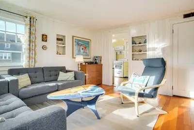 Image de Walk to Monument Beach: Cape Cod Cottage w/ Grill