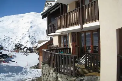 Image de Appartement Valmeinier 1800 : calme, terrasse, skis aux pieds et vue sur piste