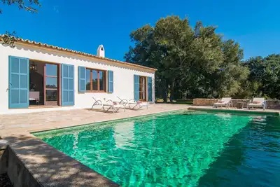 Image de Magnifique maison de vacances \"Finca Es Garballó\" avec jardin, piscine, terrasses et connexion WiFi ; parking disponible